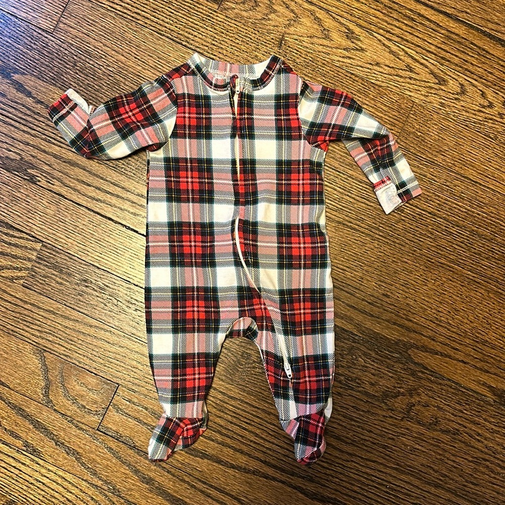 0-3mo footie pajama old navy plaid